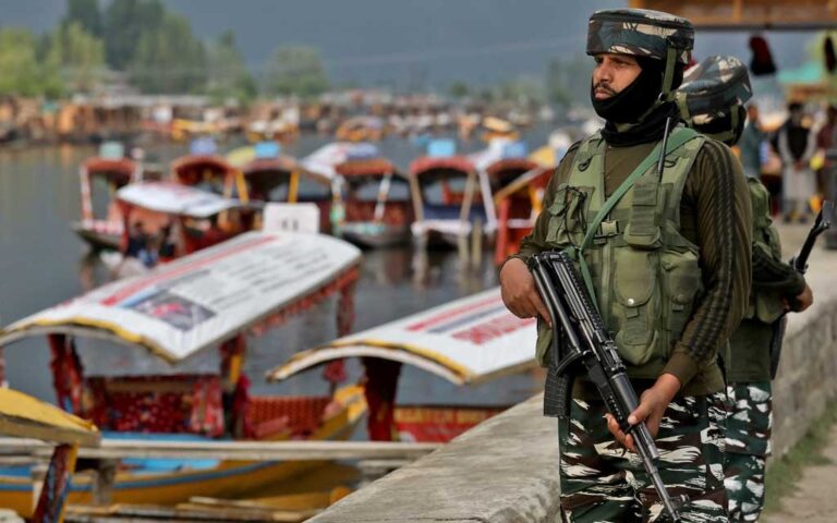 kashmir-killing-180622-01