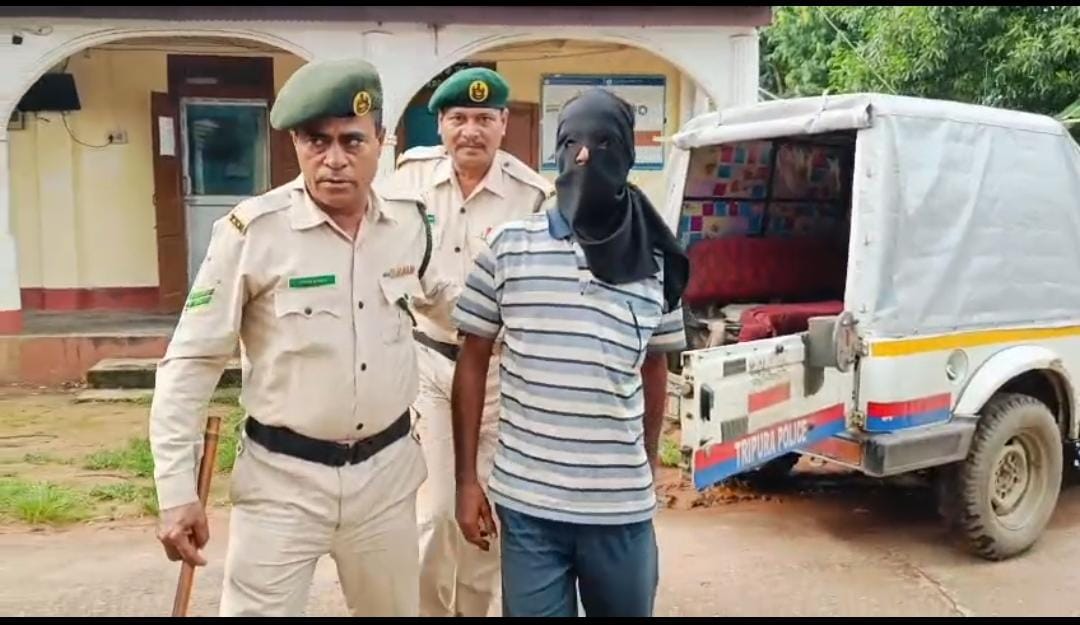 বিশ্রামগঞ্জ বাসকাণ্ডে উত্তেজনা: গ্রেপ্তার সুকুমার বণিক