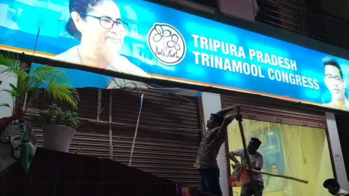 ত্রিপুরায় তৃণমূল কার্যালয়ে ভাঙচুরের অভিযোগে উত্তাল রাজনীতি
