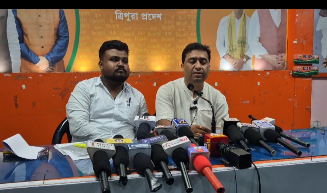 Screenshot_20251101_235316_WhatsApp