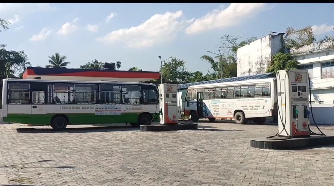 Screenshot_20251120_234339_WhatsAppBusiness