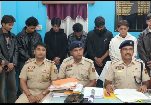 Screenshot_20251130_221516_WhatsAppBusiness