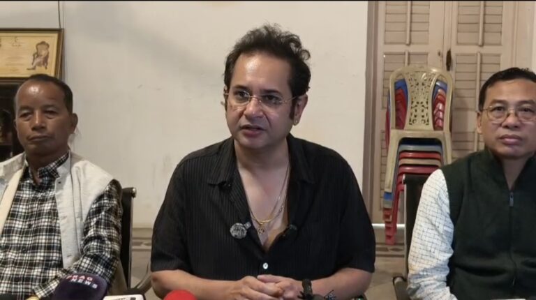 Screenshot_20251221_235740_Gallery