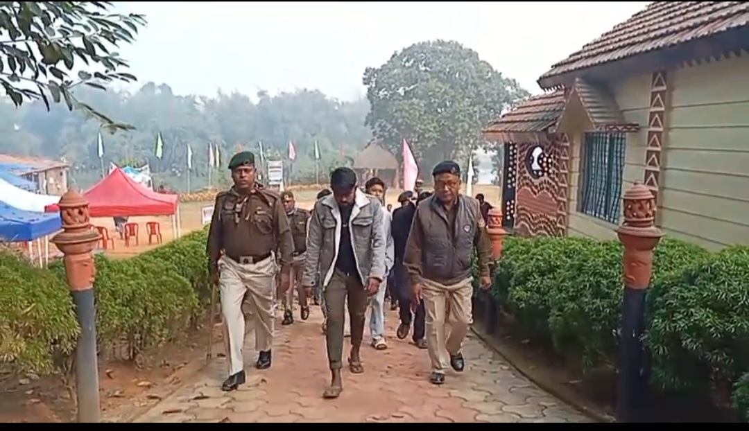 Screenshot_20251223_224937_WhatsAppBusiness