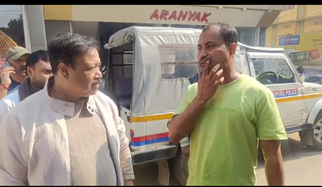 Screenshot_20260114_231038_WhatsAppBusiness